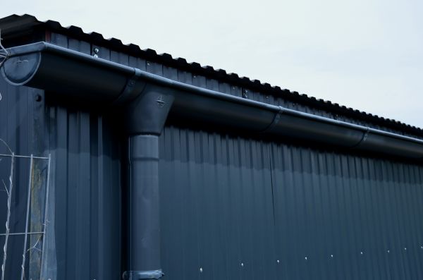 Metal Sheeting Installation in Suwanee