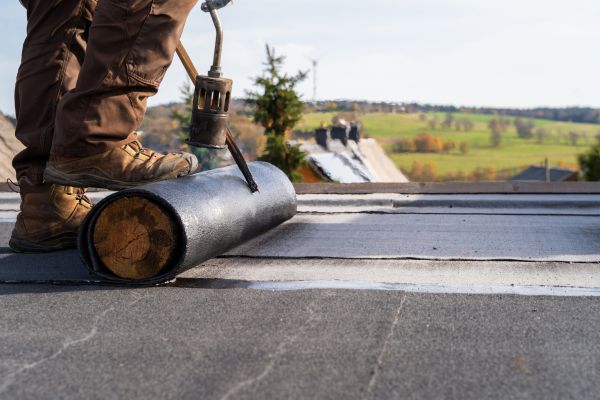 Flat Roof Tar Repair in Suwanee